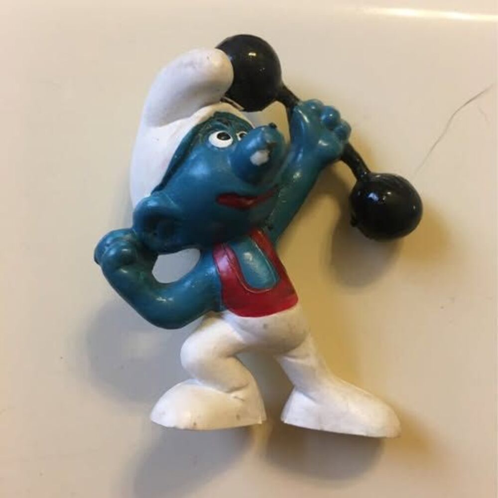 Vintage Weightlifting Hefty Smurf with Red Shirt Collectible Action Figure 1972